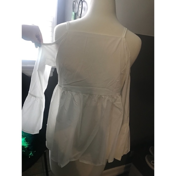 ✨LAST ONE✨ Boho Cold Shoulder Bell Sleeve Blouse - Picture 5 of 5